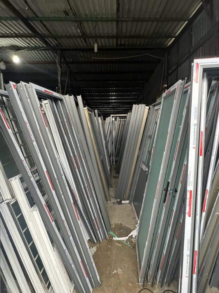 Thu Mua Cửa Nhôm Cũ – Cửa Sắt Cũ tại TPHCM